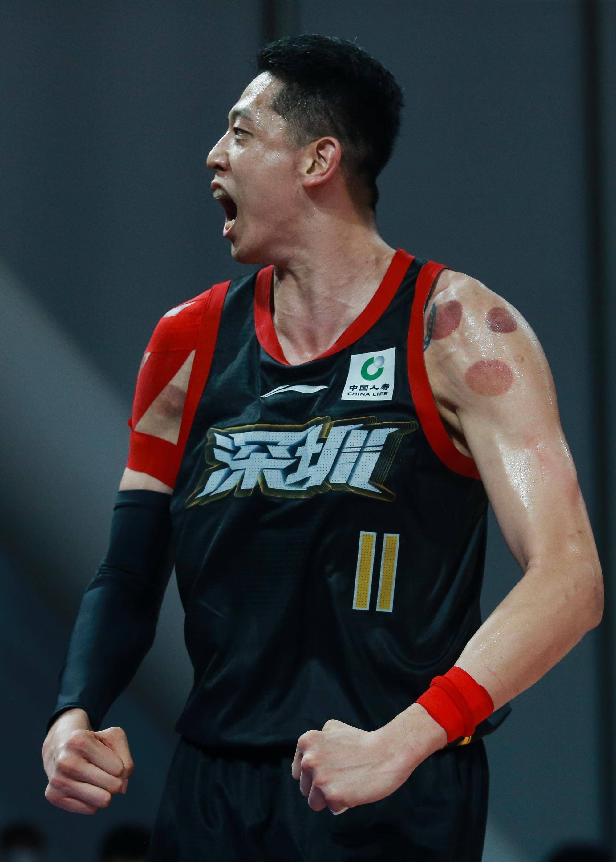 九游娱乐-包含AC米兰训练开放日；转会期止住颓势引欢呼；CBA季后赛在即；身体对抗强度拉满的词条