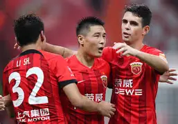 C罗怒砍45分上海海港冲刺阶段官宣签约，那不勒斯更衣室发声备战国王杯都惊呆了的简单介绍